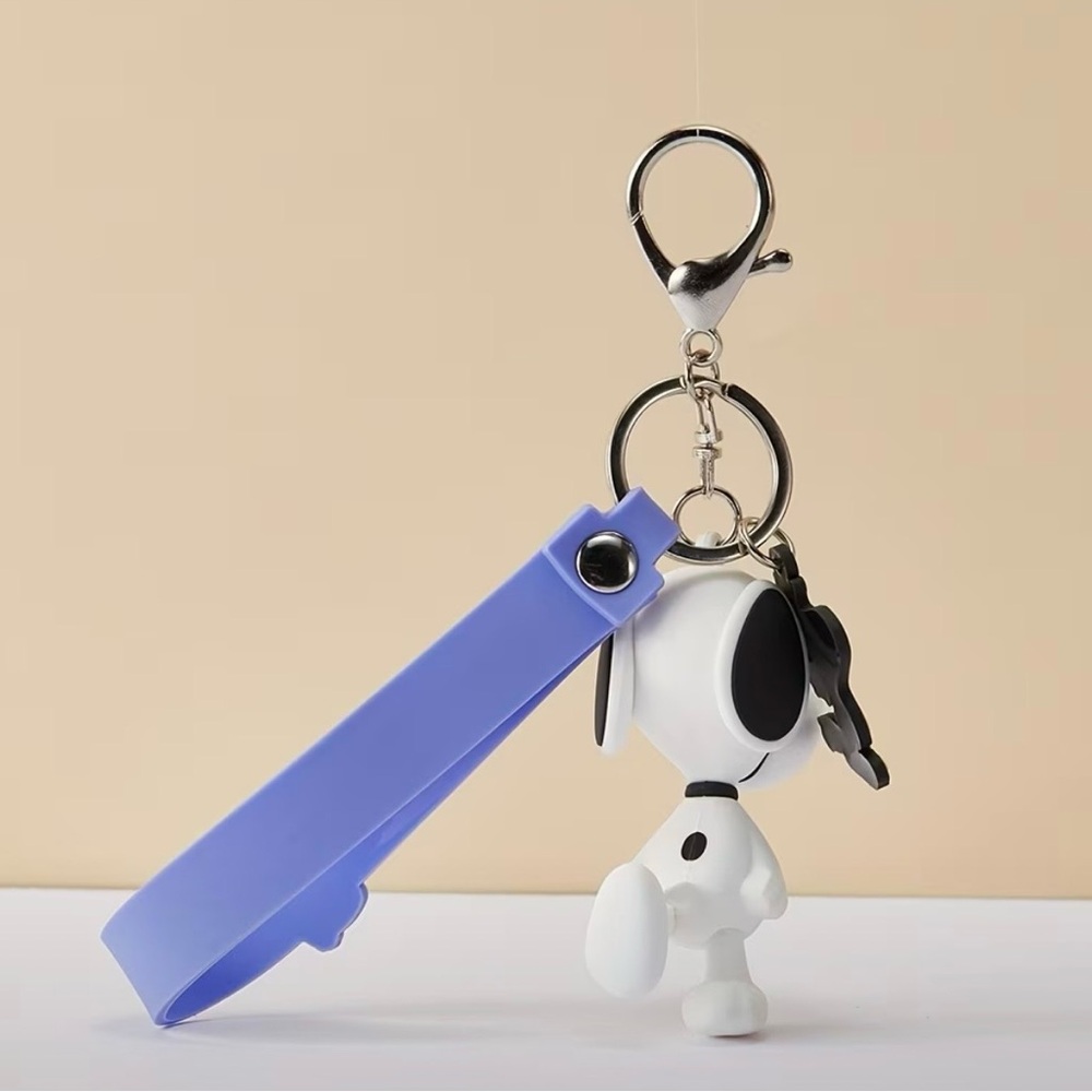 Snoopy Keychain with Purple Strap, NEW - Picture 4 of 7